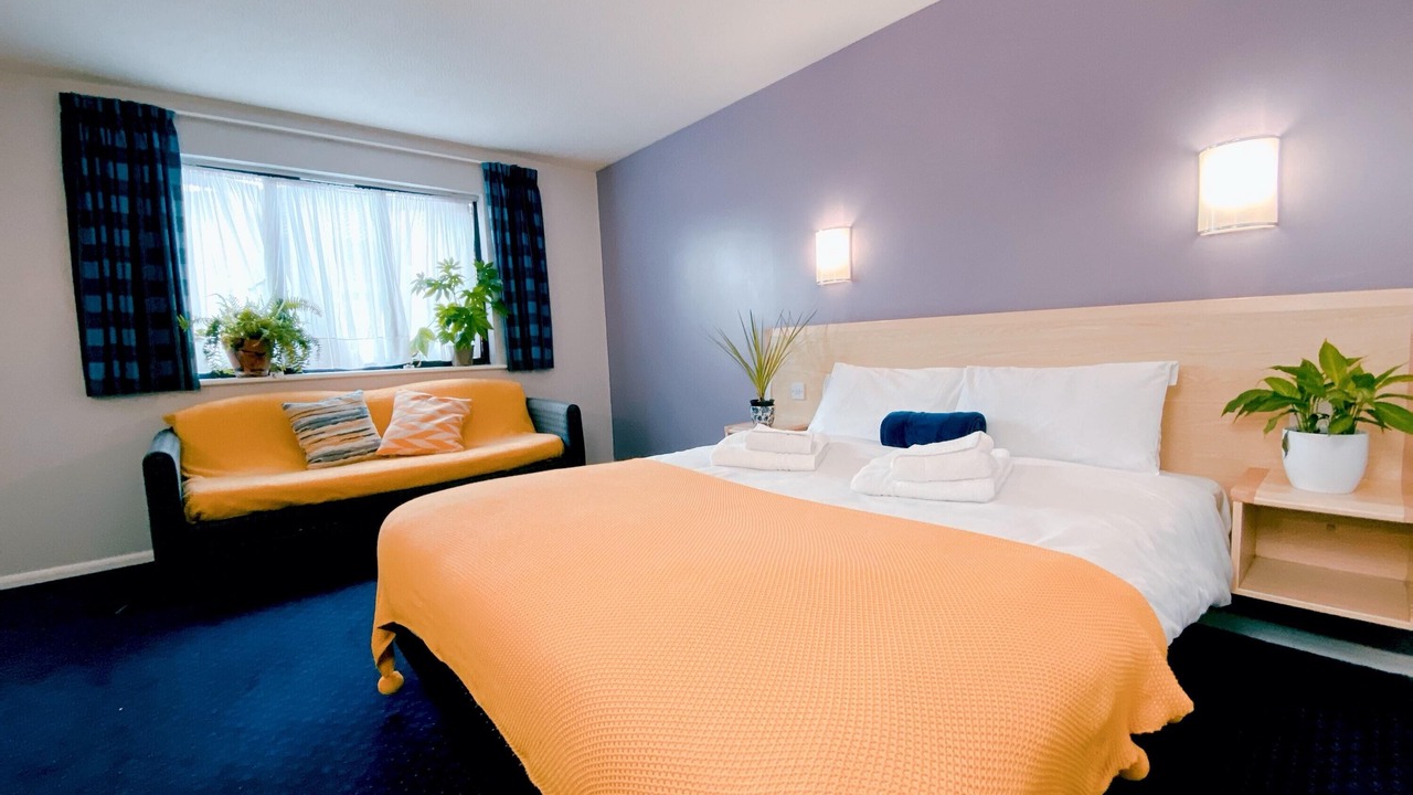 Photo of Bedroom in Battlesden