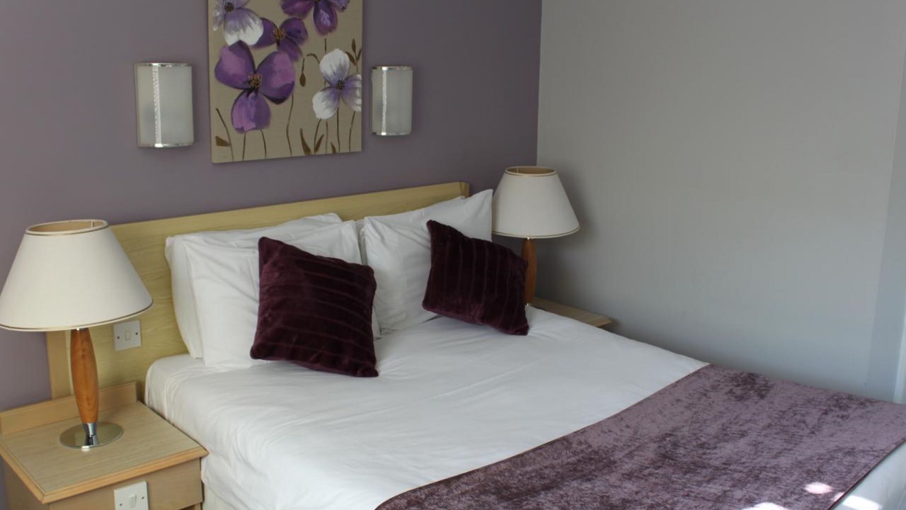 Photo of Bedroom in Battlesden