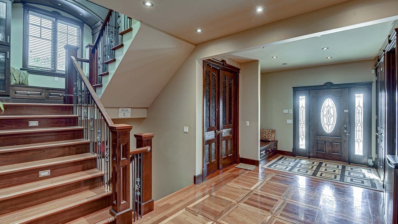 Photo of Others in Kensington