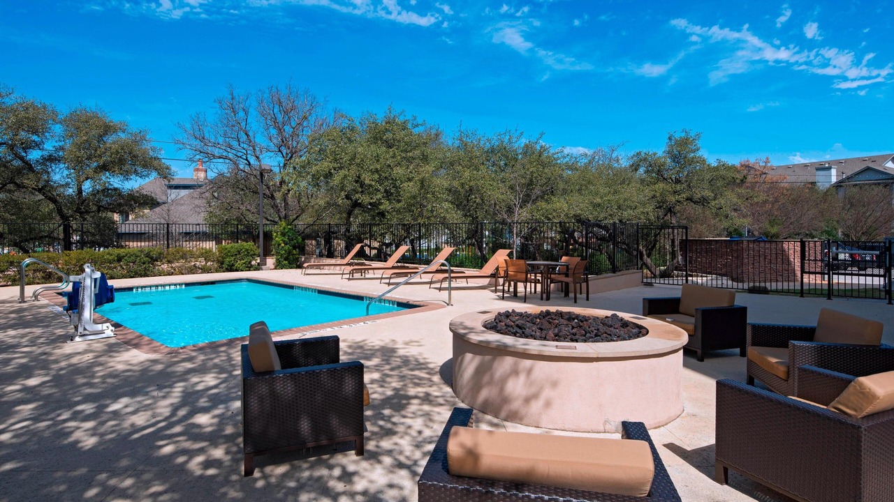 Photo of Outdoor in McNeil