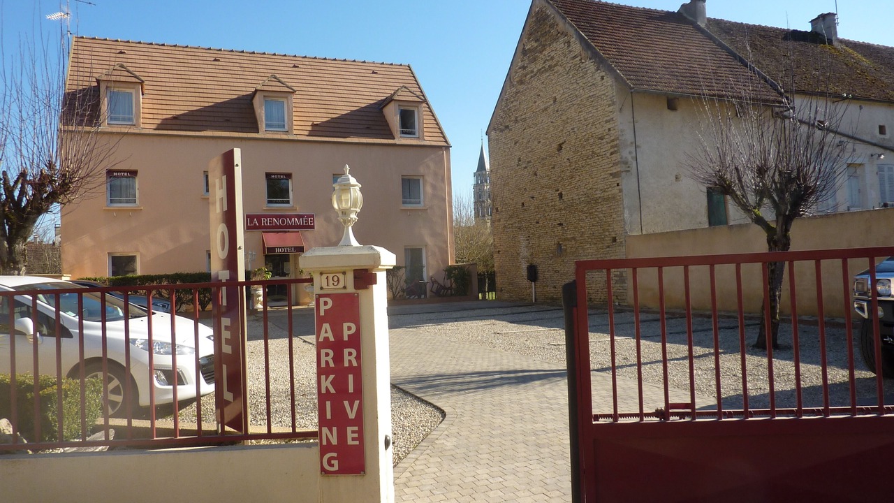 Photo of Outdoor in Saint-Pere