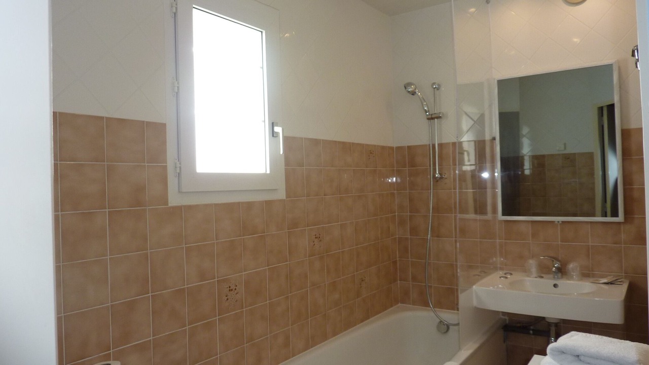 Photo of Others in Saint-Pere