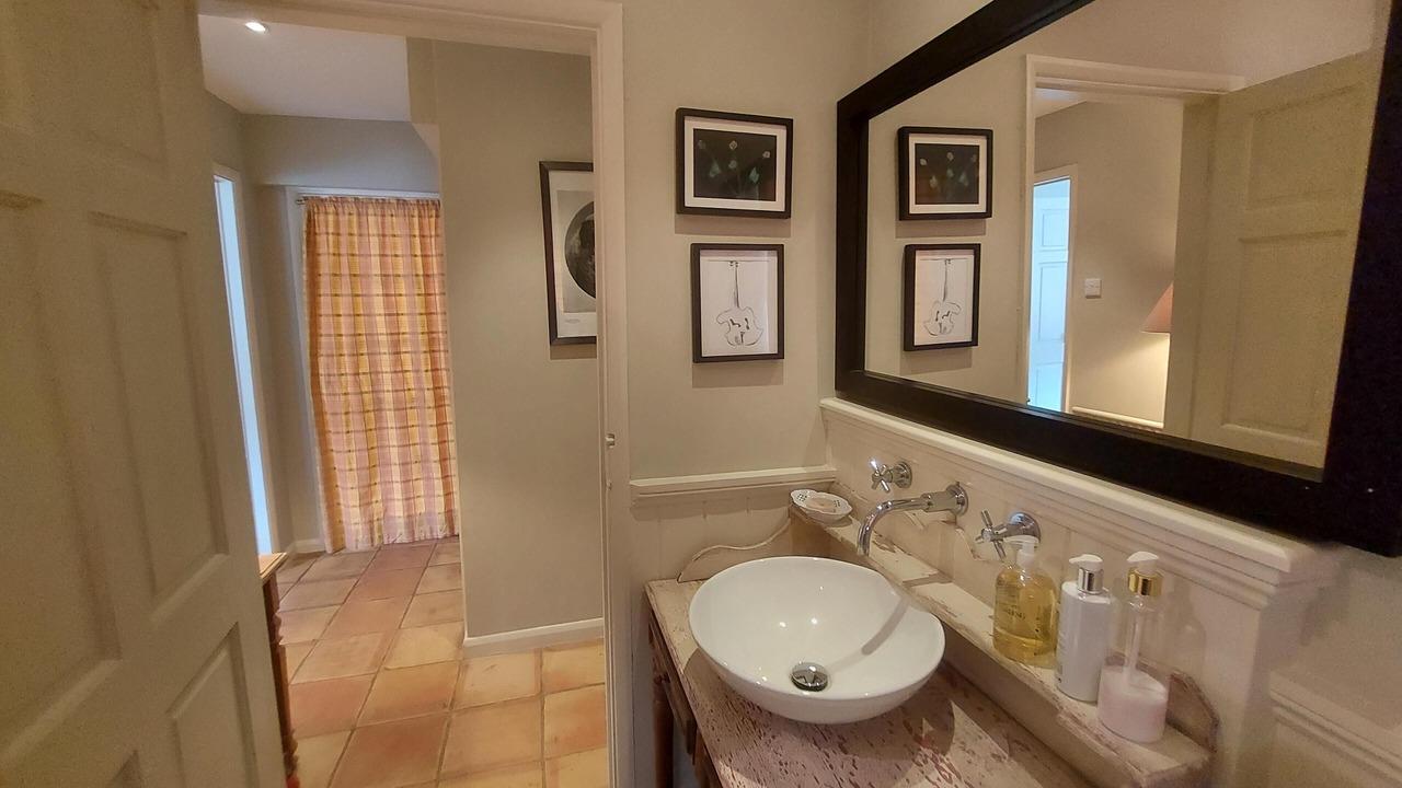 Photo of Bathroom in Castle Bytham
