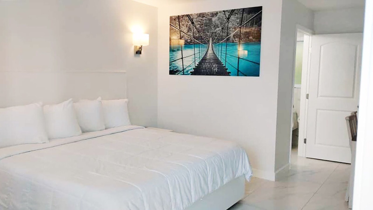Photo of Bedroom in Lake Worth