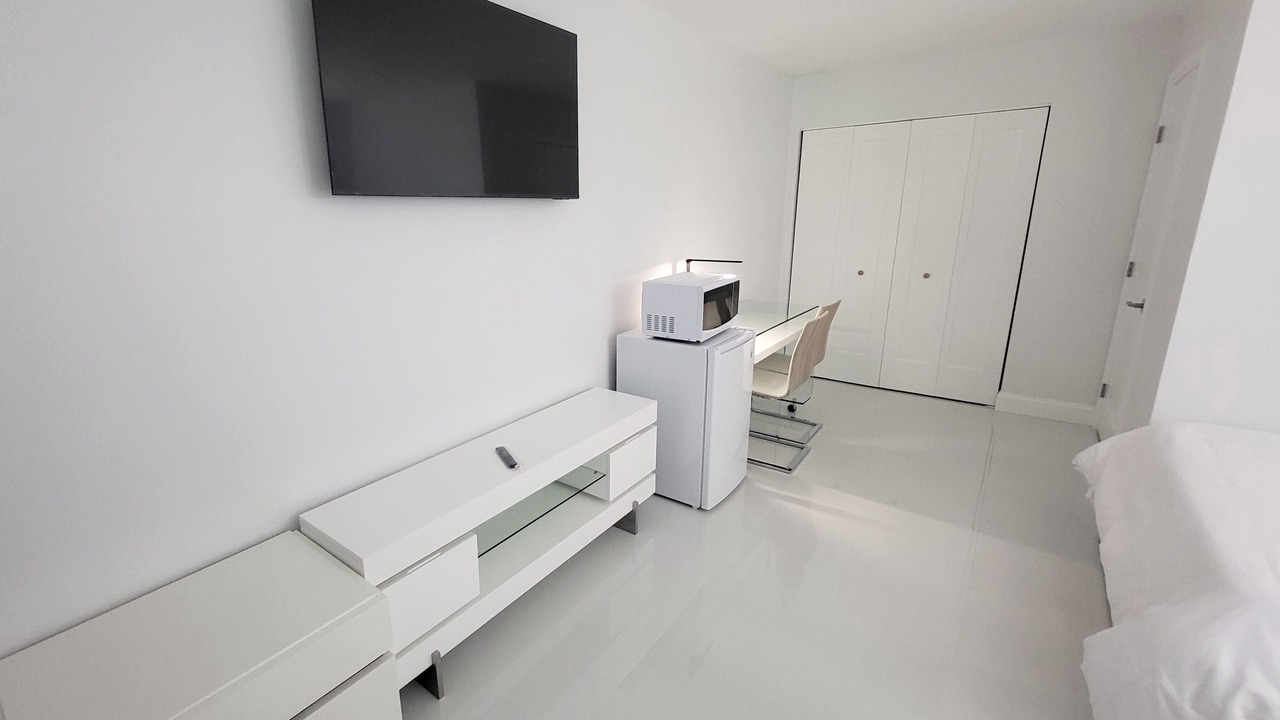 Photo of Bedroom in Lake Worth