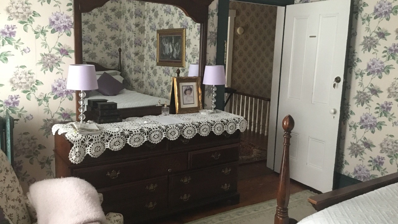 Photo of Bedroom in Bellefonte