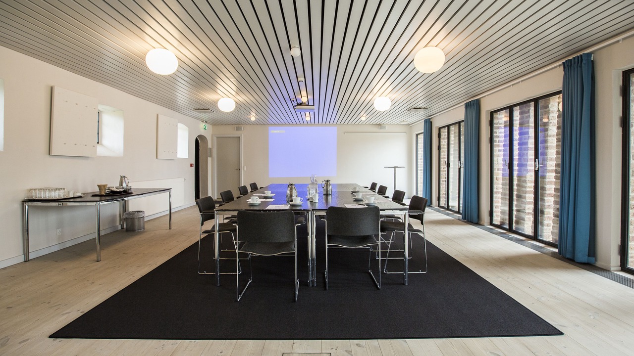 Photo of Others in Vemb