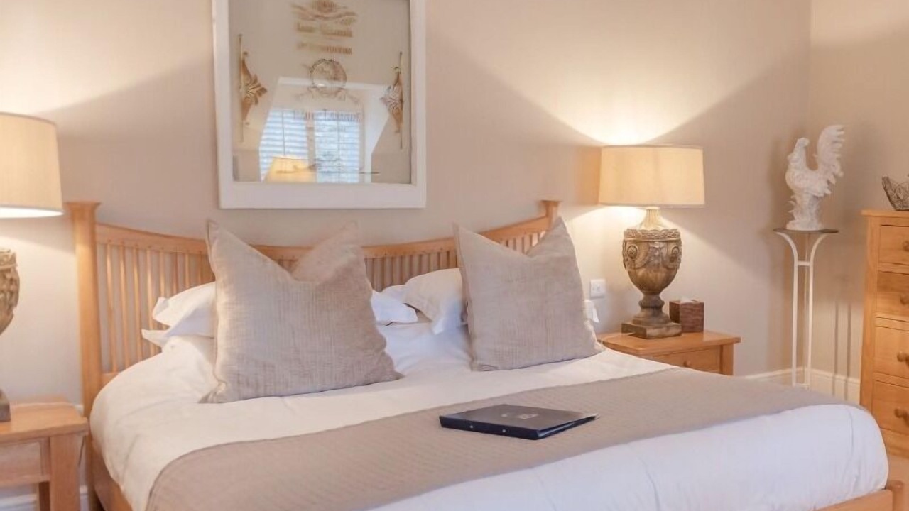 Photo of Bedroom in Hampton Poyle