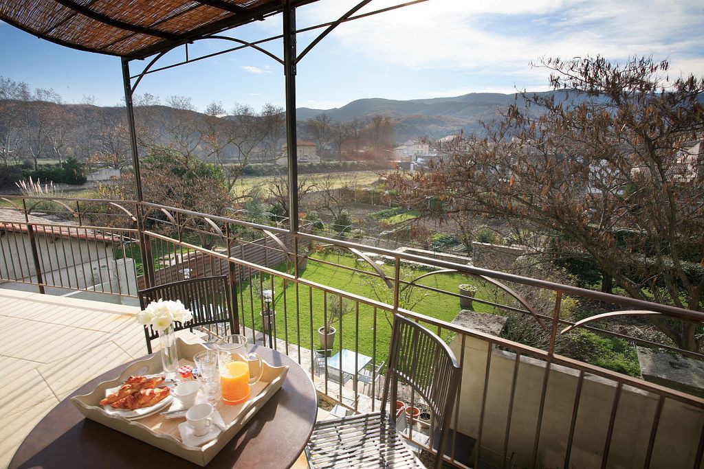 Photo of Others in Herepian