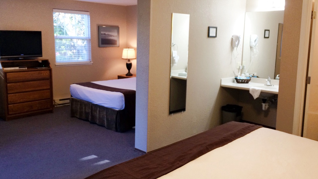 Photo of Others in Cannon Beach