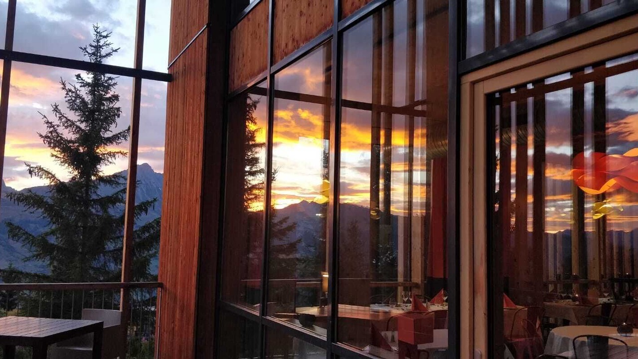 Photo of Outdoor in Arc-1800