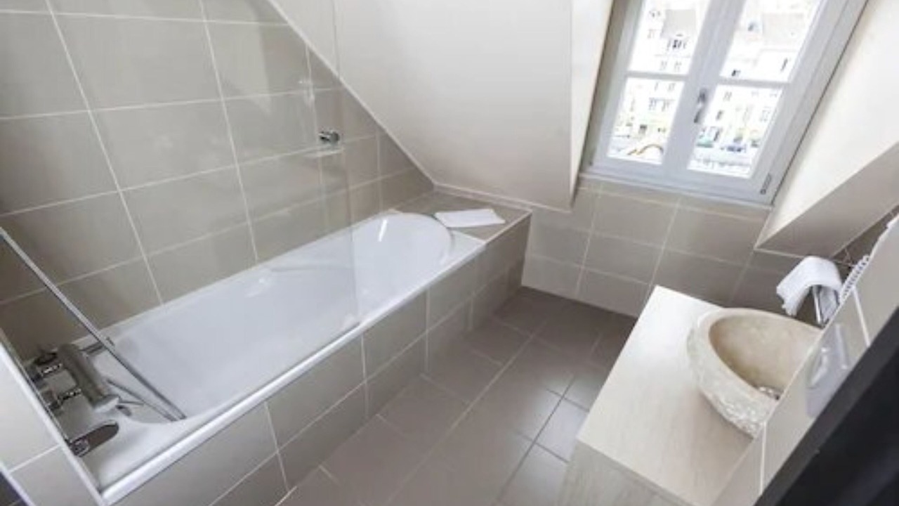 Photo of Bathroom in Besancon Old Town