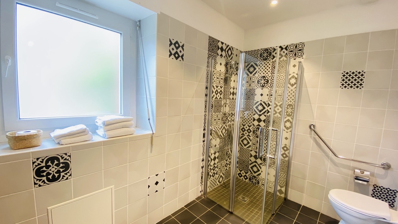 Photo of Bathroom in Dinard