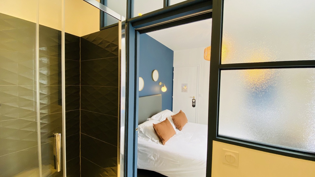 Photo of Bathroom in Dinard