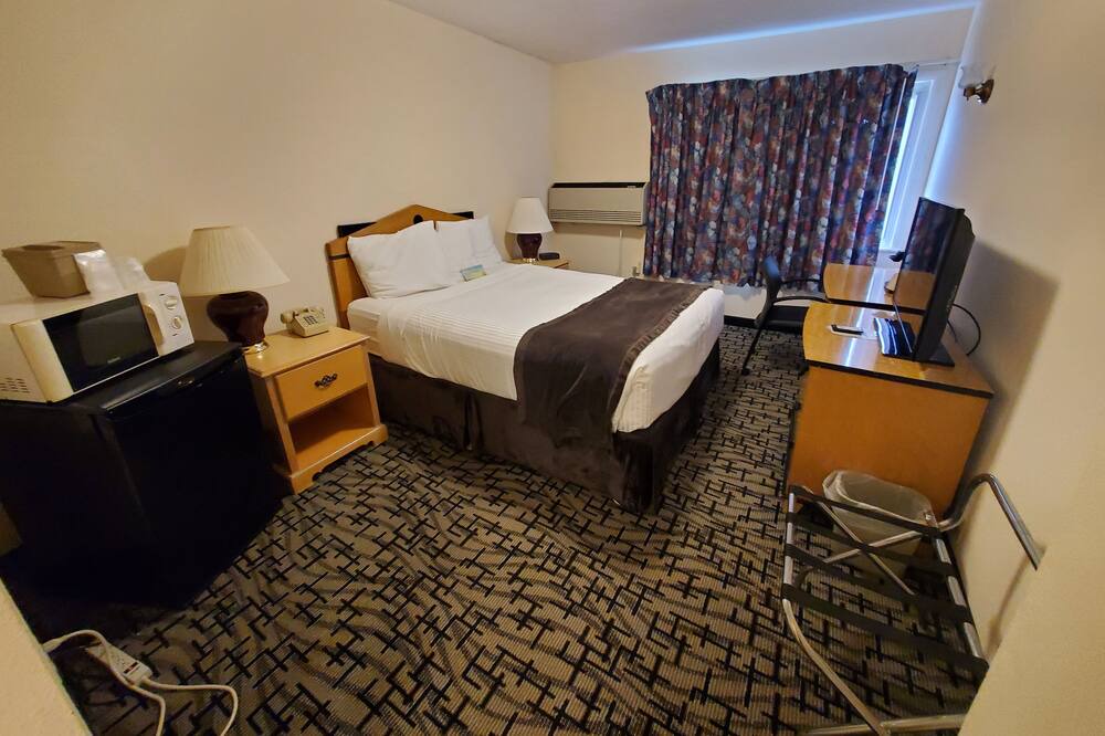 Photo of Bedroom in Groton