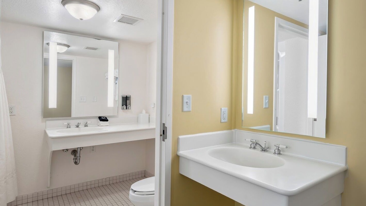 Photo of Bathroom in Syracuse