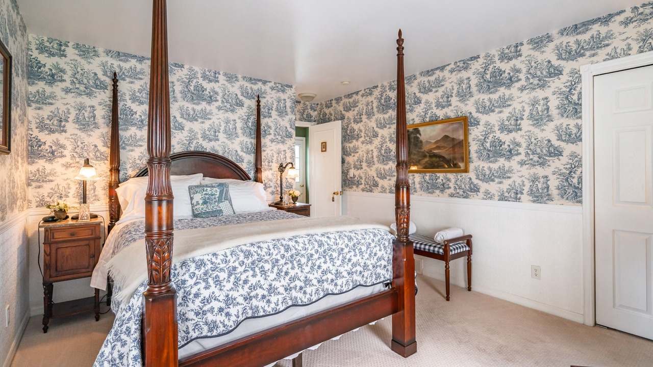 Photo of Bedroom in Historic Old Town