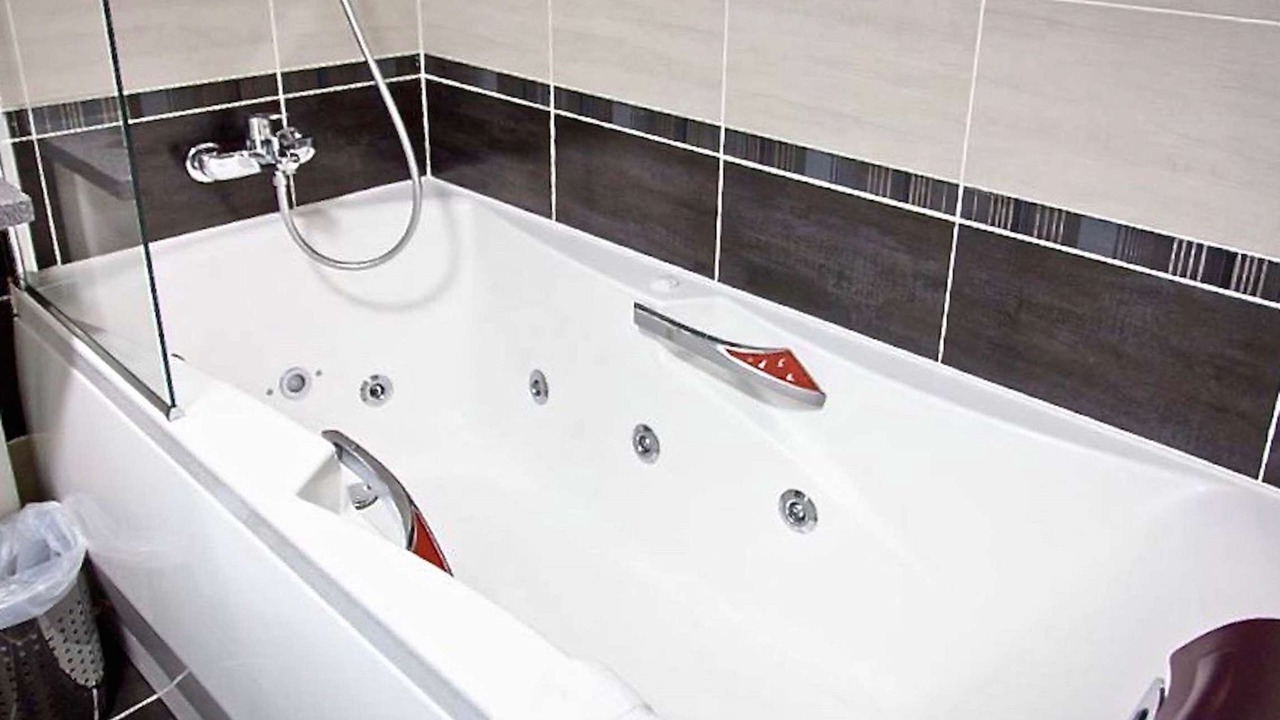 Photo of Others in Auray