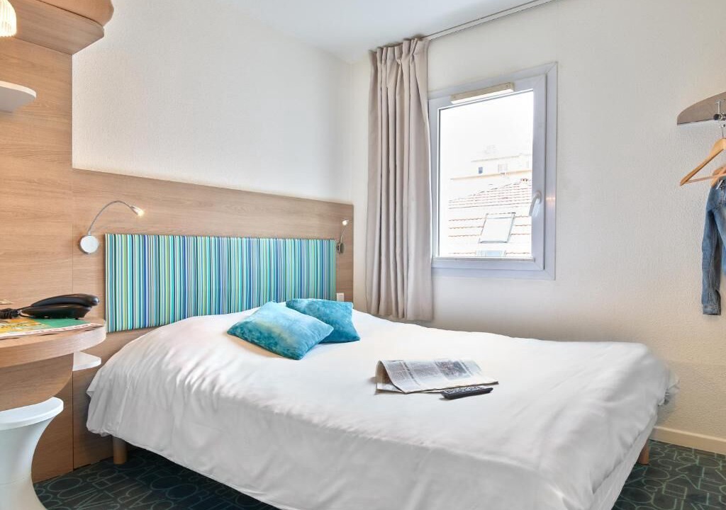 Photo of Others in Poincare - Foch - Anatole France - Croix de Bourgogne