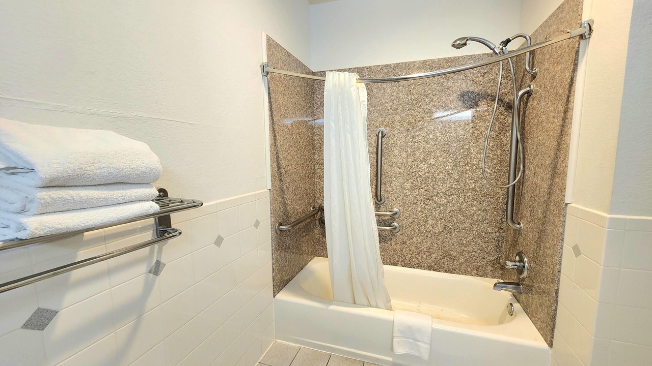 Photo of Bathroom in Navasota