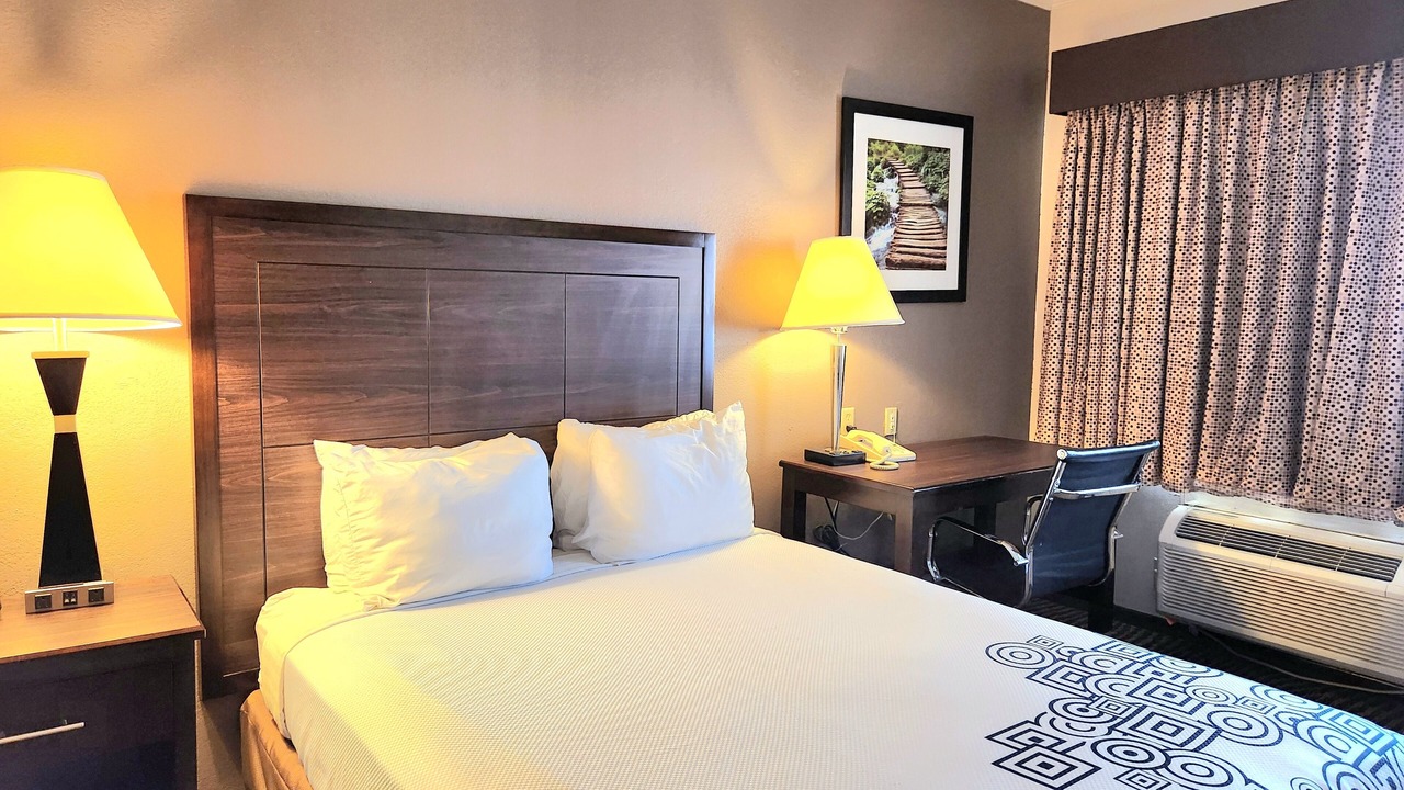 Photo of Bedroom in Navasota