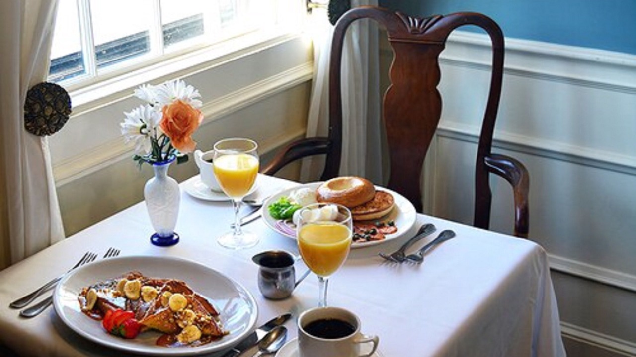 Photo of Others in Sandwich