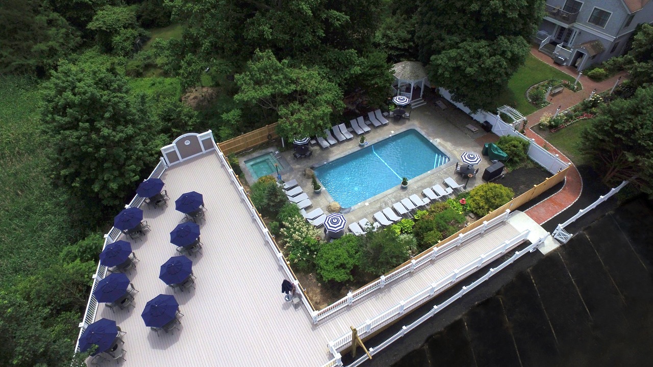 Photo of Others in Sandwich