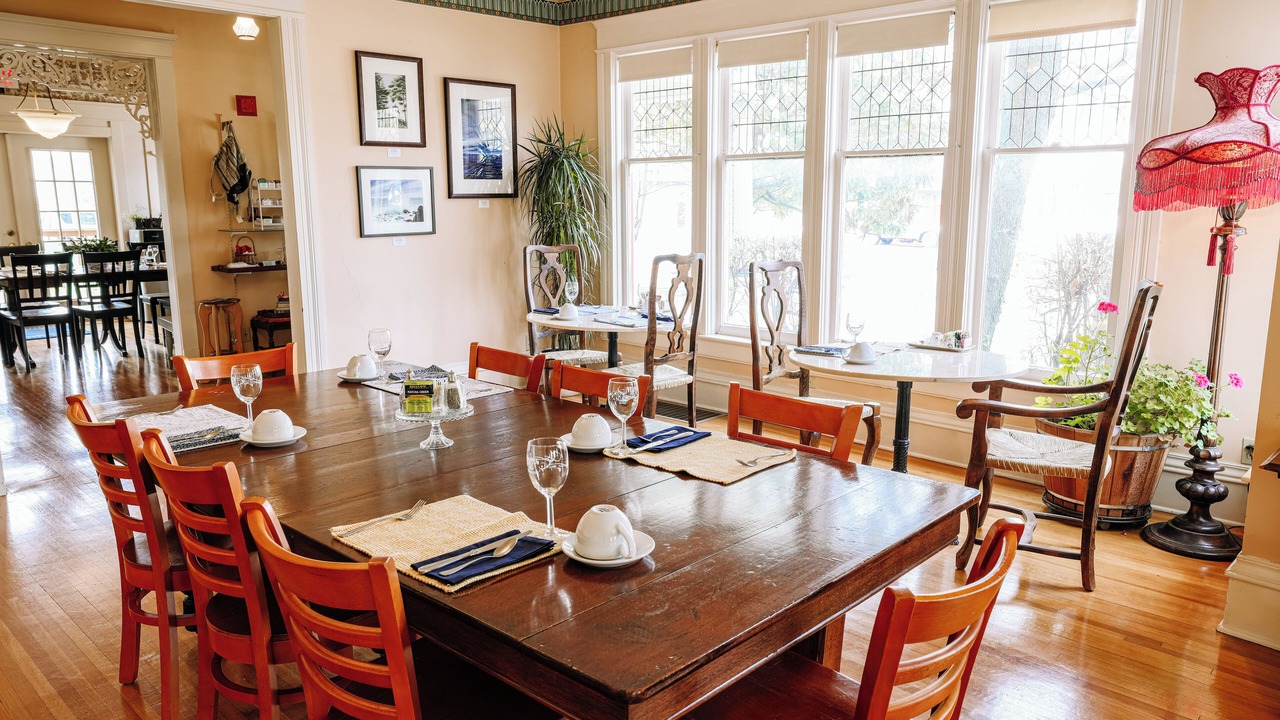 Photo of Others in Walnut Street