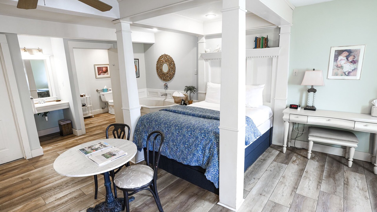 Photo of Others in Walnut Street