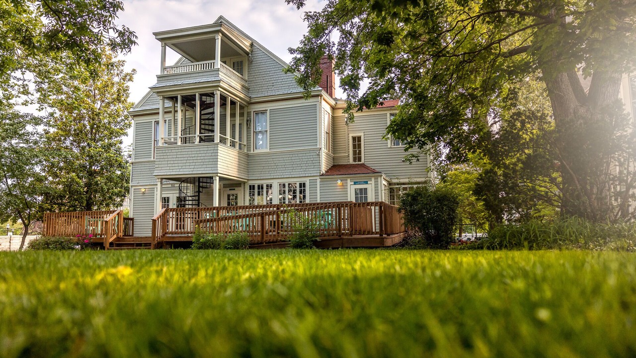 Photo of Outdoor in Walnut Street