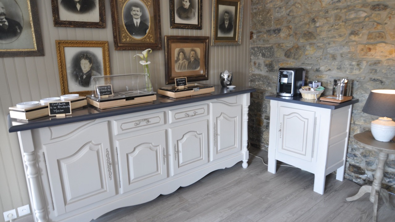 Photo of Others in Yffiniac