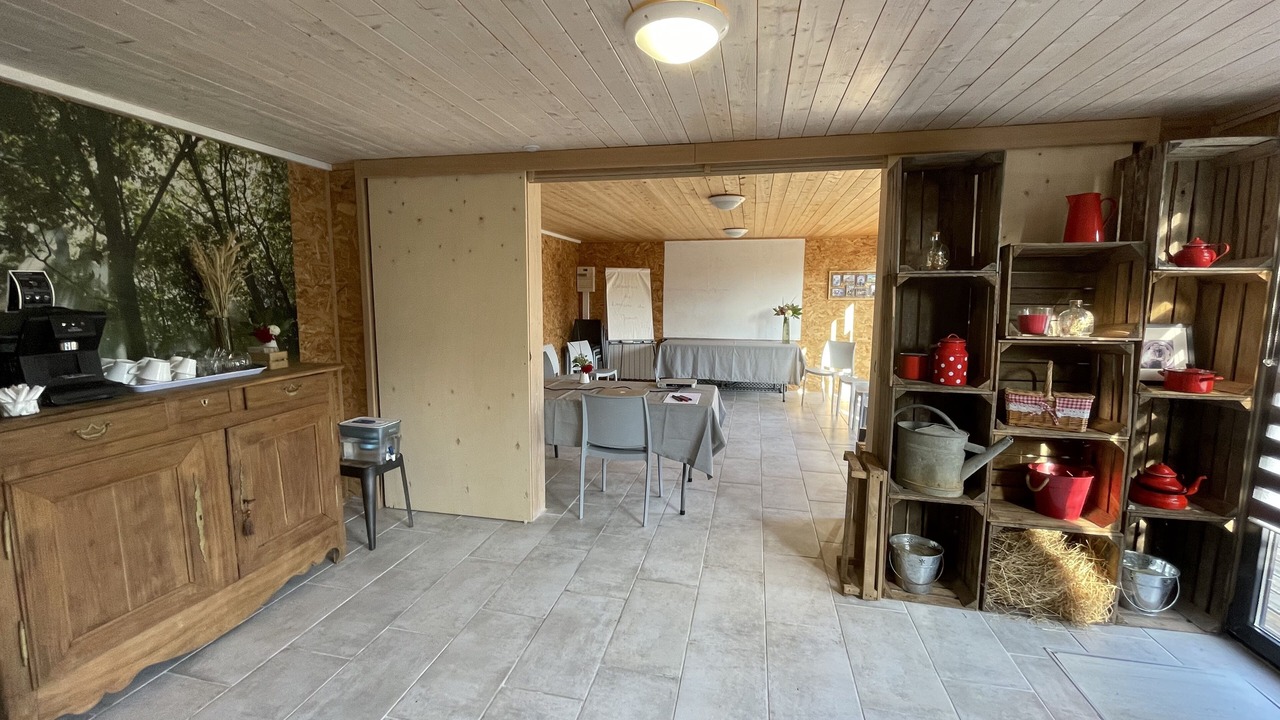 Photo of Others in Yffiniac