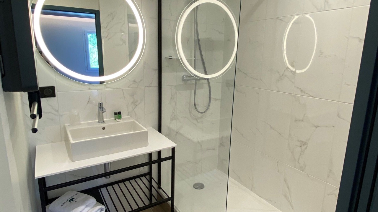 Photo of Bathroom in Ploermel
