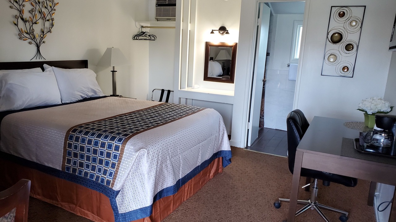 Photo of Bedroom in Larkspur