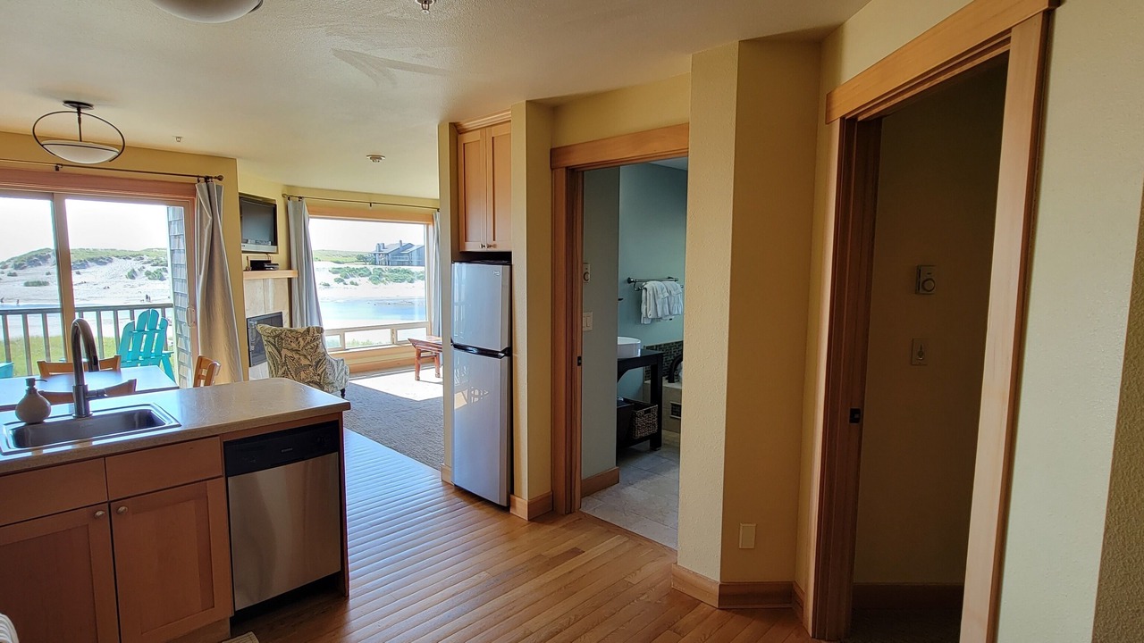 Photo of Others in Cannon Beach