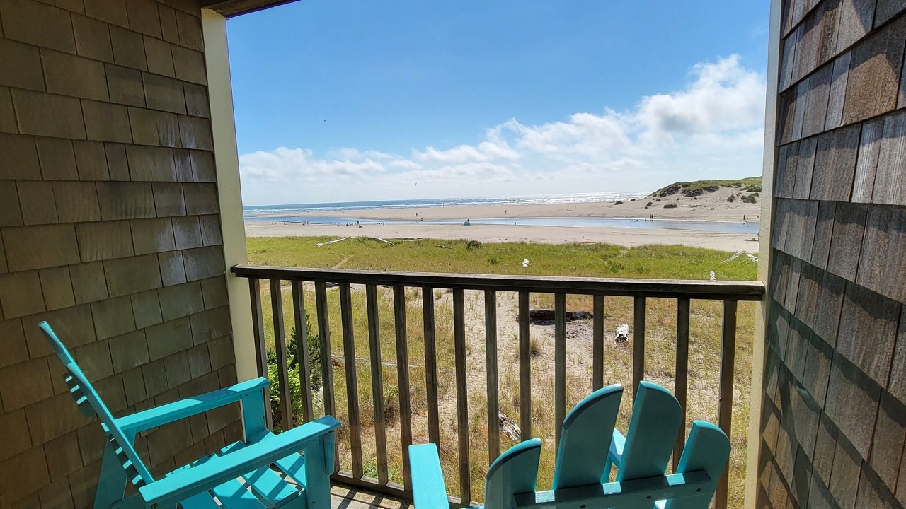 Photo of Patio Balcony in Cannon Beach