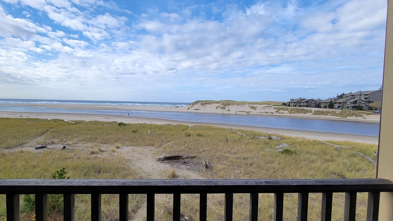 Photo of Patio Balcony in Cannon Beach