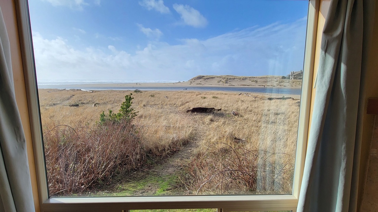 Photo of Others in Cannon Beach