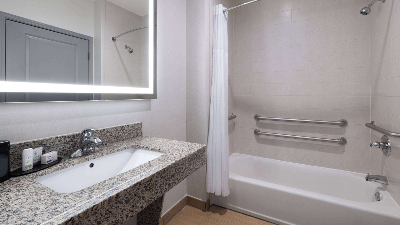 Photo of Bathroom in Muskogee