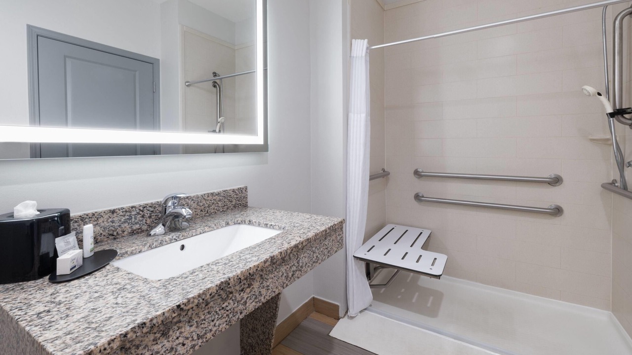 Photo of Bathroom in Muskogee
