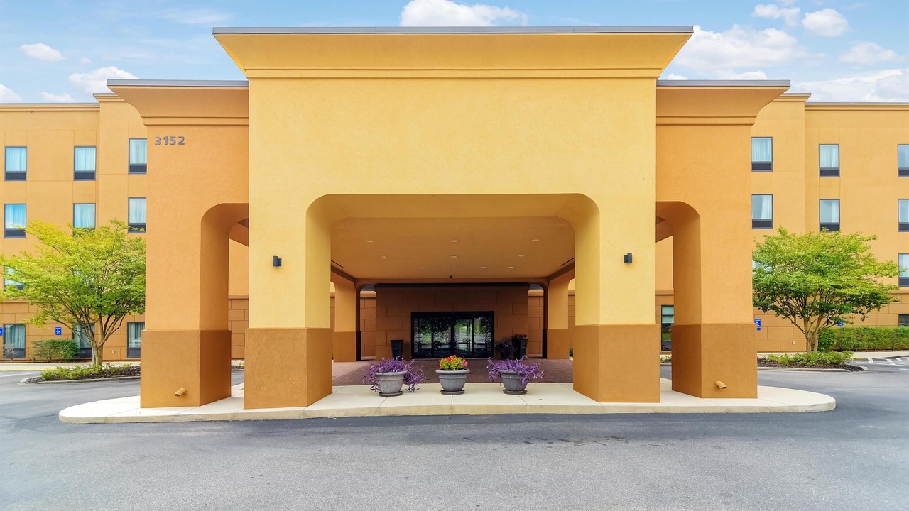 Photo of Outdoor in Foley