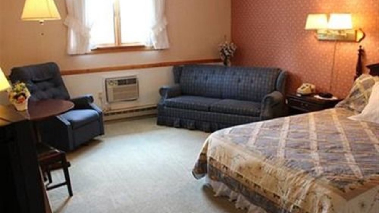 Photo of Others in Twin Mountain