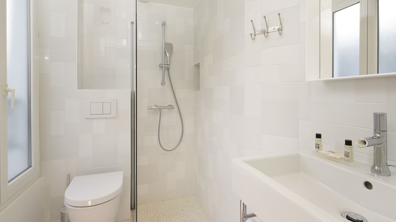 Photo of Bathroom in Montparnasse