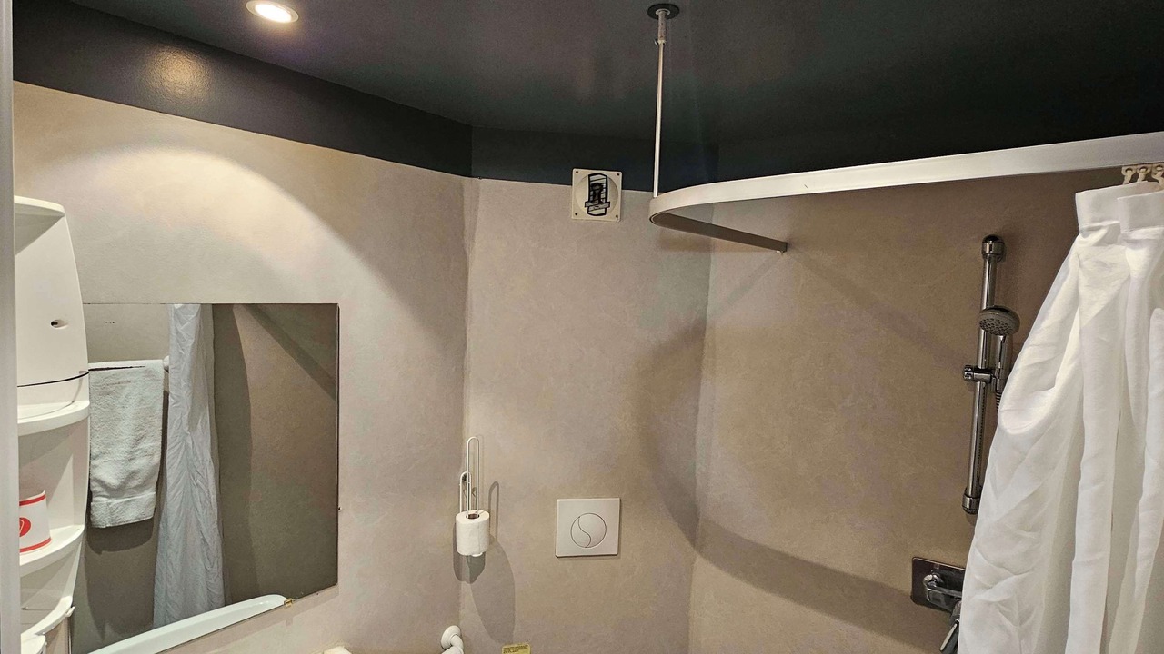 Photo of Bathroom in Le Sequestre