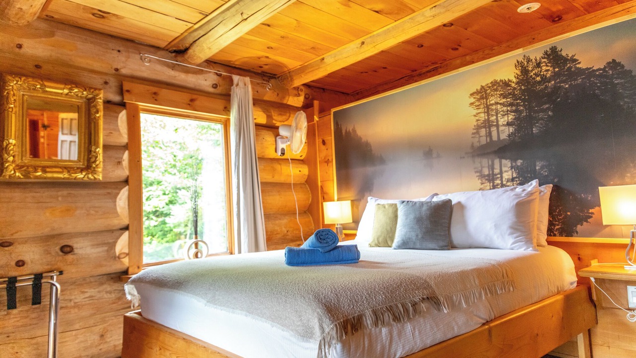 Photo of Bedroom in Duhamel