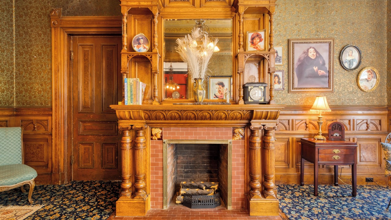 Photo of Livingroom in Downtown Sacramento