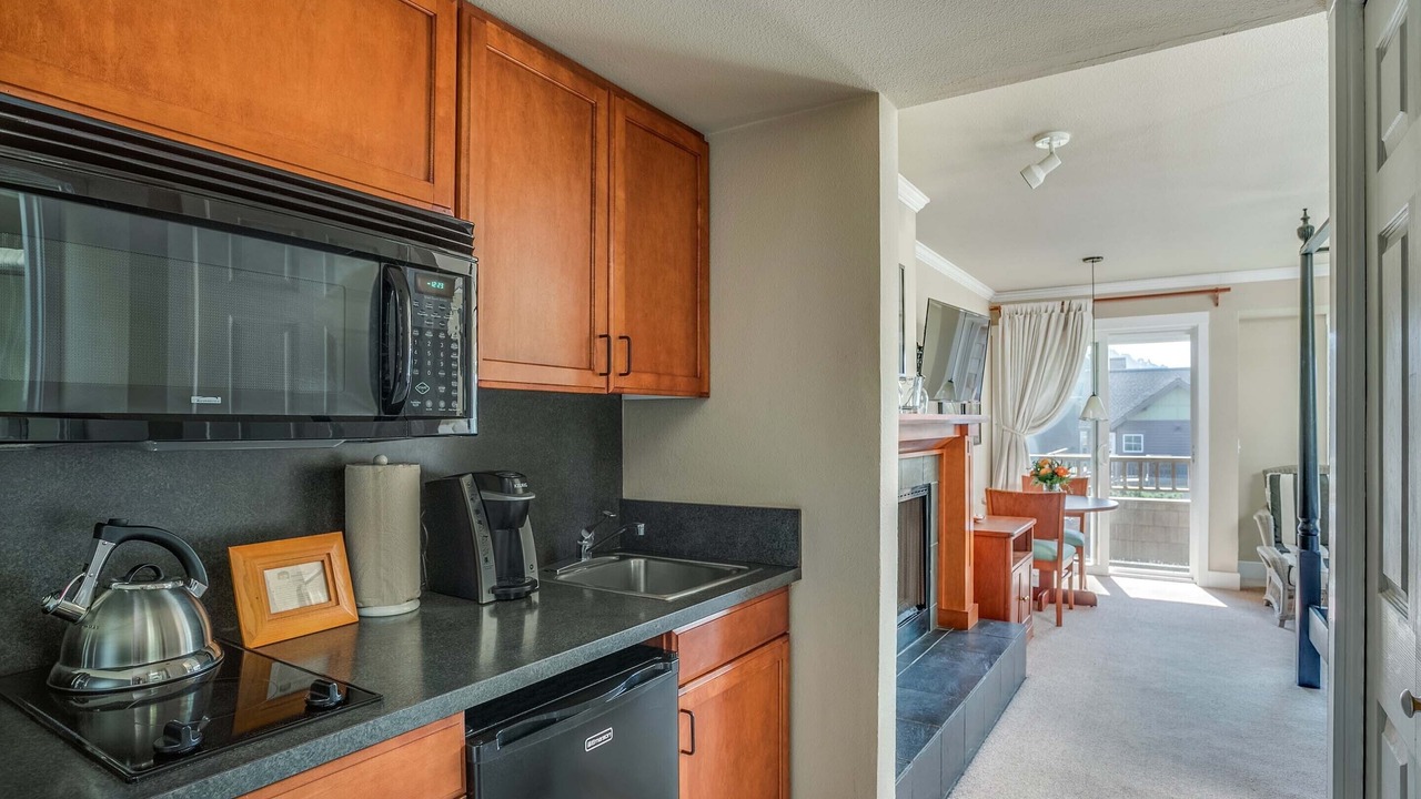 Photo of Kitchen in Downtown Cannon Beach