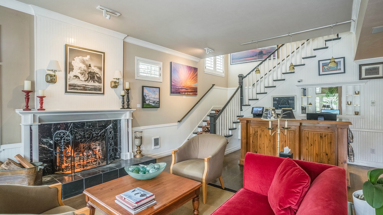 Photo of Others in Downtown Cannon Beach