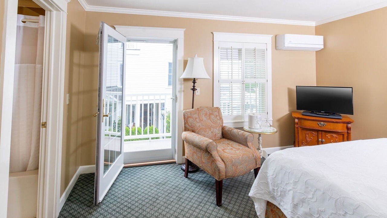 Photo of Patio Balcony in Mackinac Island