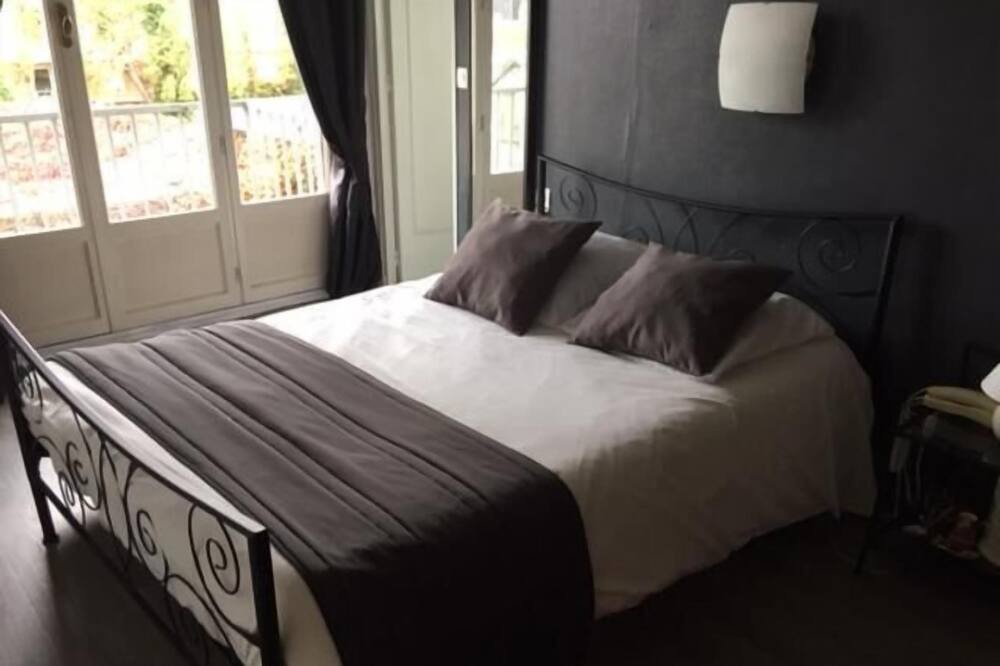 Photo of Bedroom in Louviers